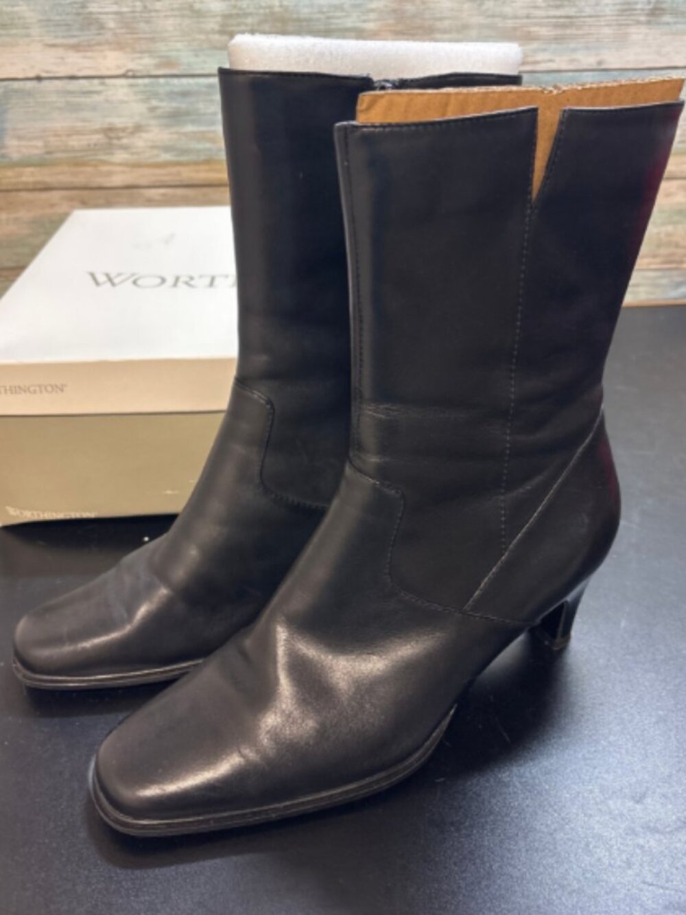 Worthington Women's Classic Black Leather Boots Size 6 Timeless Minimalist Chic